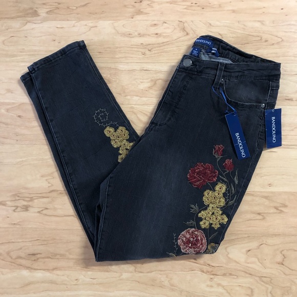 Bandolino Denim - Bandolino Black Floral Embroidered Skinny Jeans